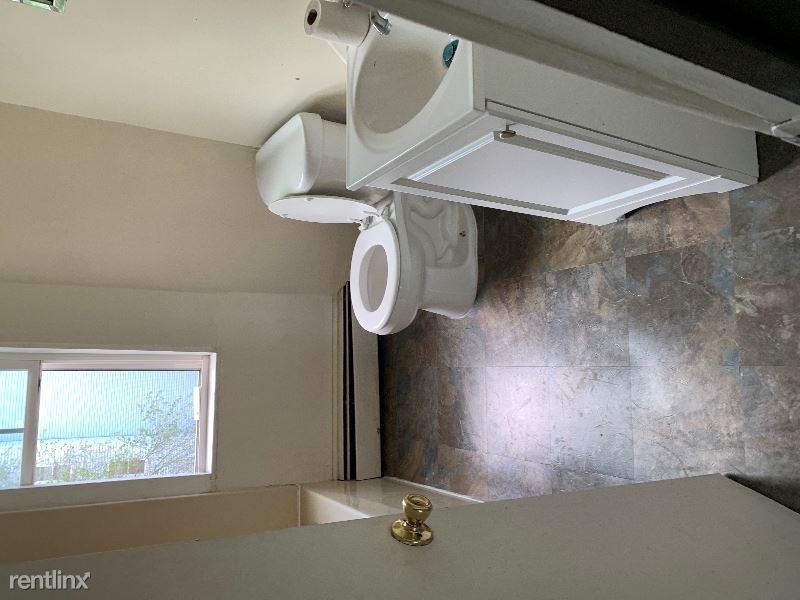 31 White St 3 - Photo 3 of 18