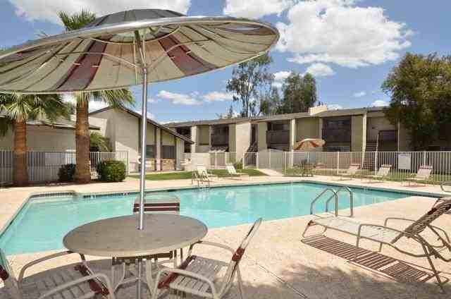 Lincoln Village - Photo 2 of 11