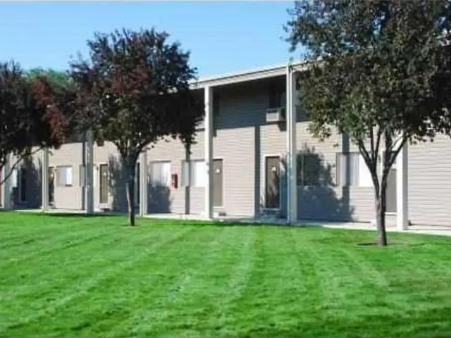 4703 Kootenai St - Photo 3 of 26