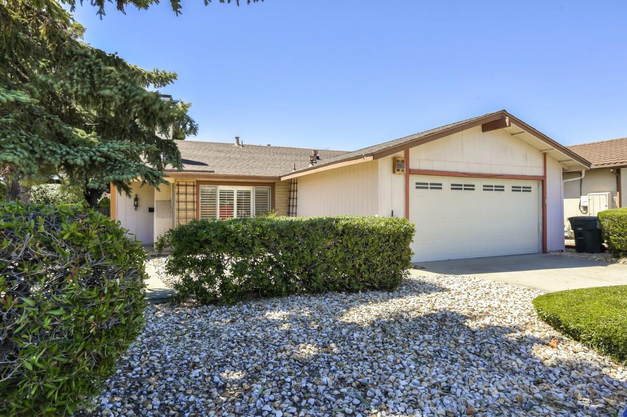 201 Winchester Ct - Photo 2 of 40