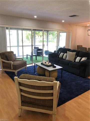 5210 Glade Ct - Photo 2 of 15