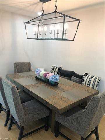 5210 Glade Ct - Photo 3 of 15