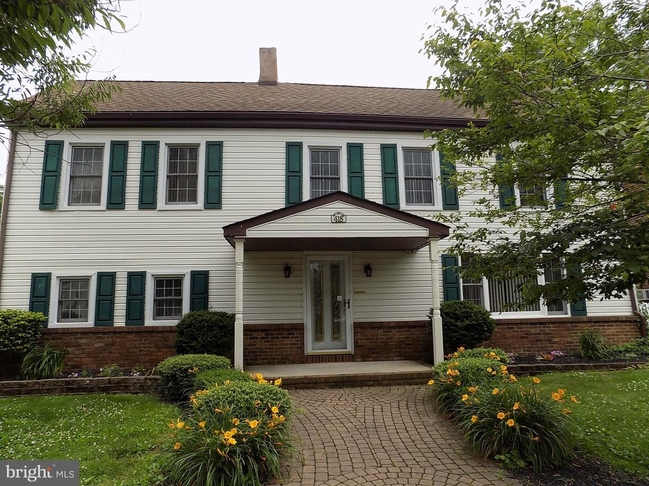 418 Main St - Photo 3 of 32