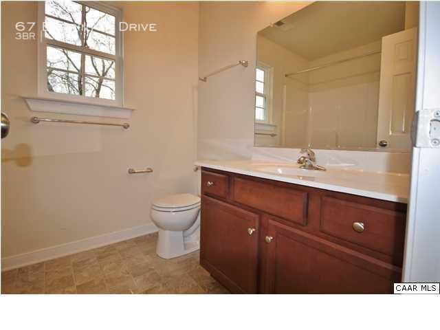 67 Barrington Dr - Photo 2 of 11