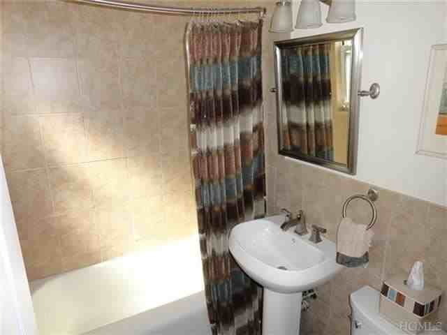 19 Burbank St #2A - Photo 2 of 11