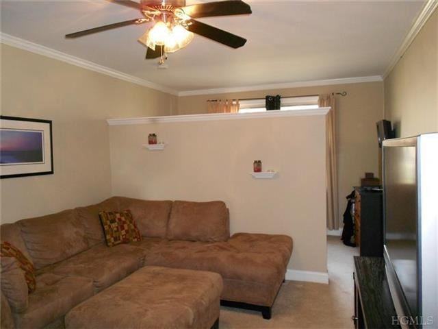 19 Burbank St #2A - Photo 3 of 11