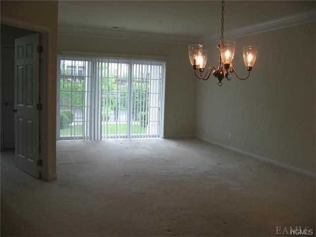 810 Saratoga Ln - Photo 2 of 10