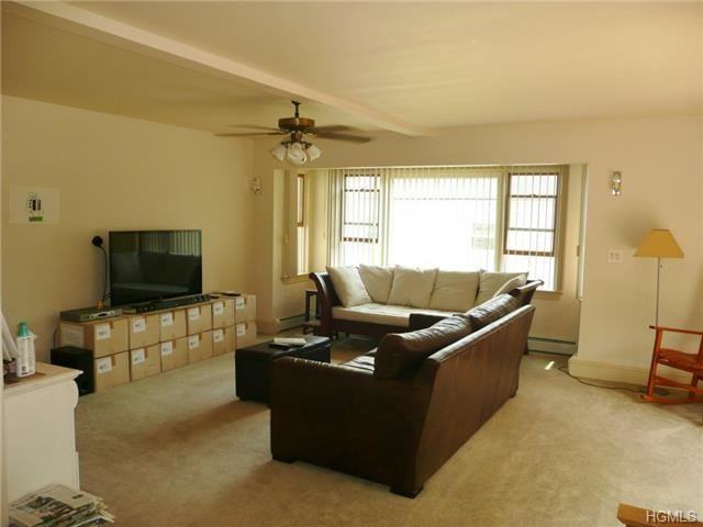 279 N Washington St - Photo 3 of 18