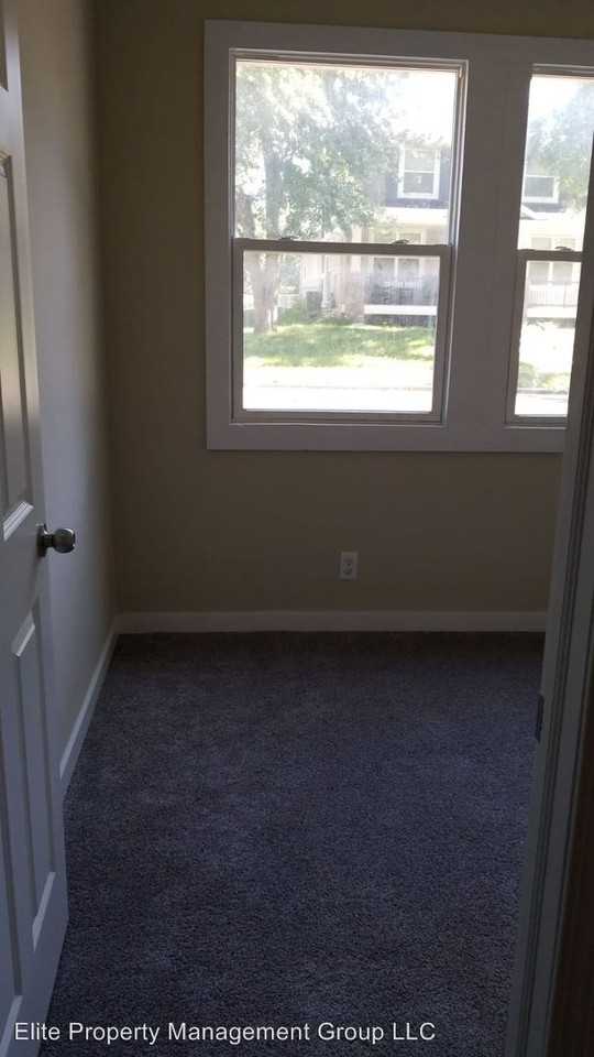 1654 Minnehaha Ave E - Photo 2 of 5