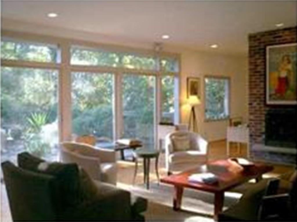 572 Hillside Dr NW - Photo 3 of 6