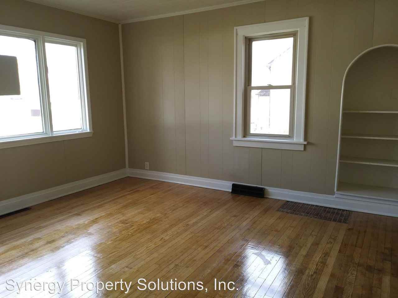 590 Caldwell Ave - Photo 2 of 12