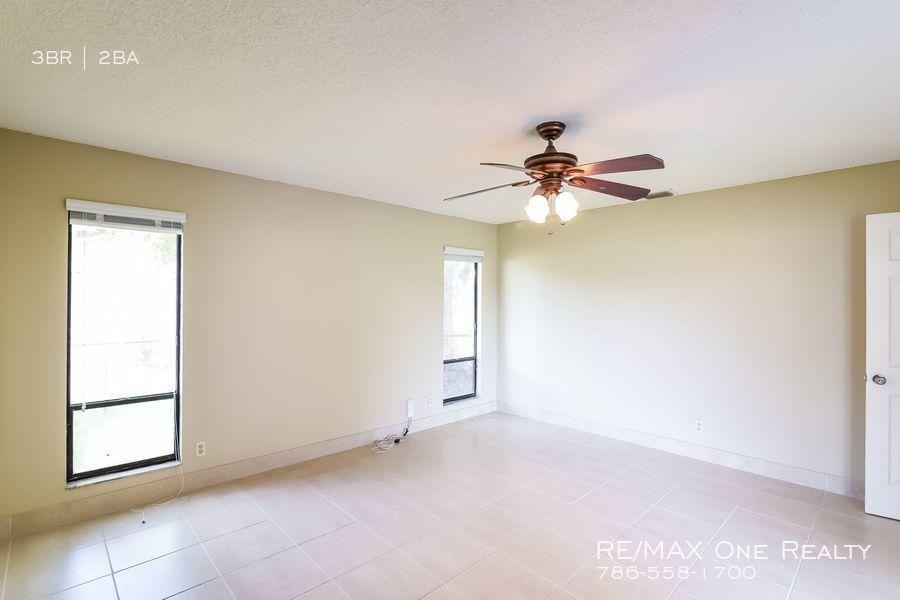 10975 NW 19th St - Photo 3 of 9