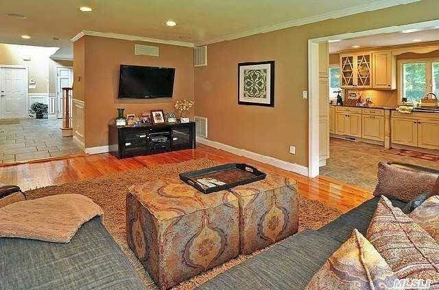 3 Firelight Ct - Photo 3 of 12