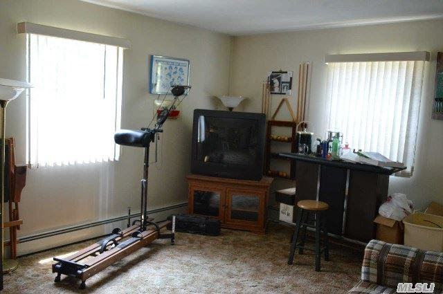 2 Pagnotta Dr - Photo 3 of 8