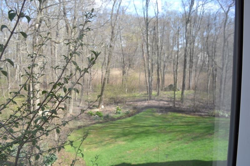 40 Robinhood Dr - Photo 2 of 25