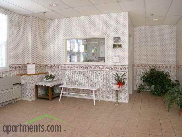 Park Hill Apartments - Photo 3 of 7