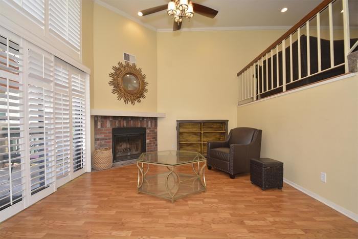 1346 E Huntington Dr - Photo 3 of 22