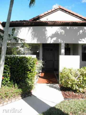 5875 Parkwalk Cir W - Photo 2 of 21