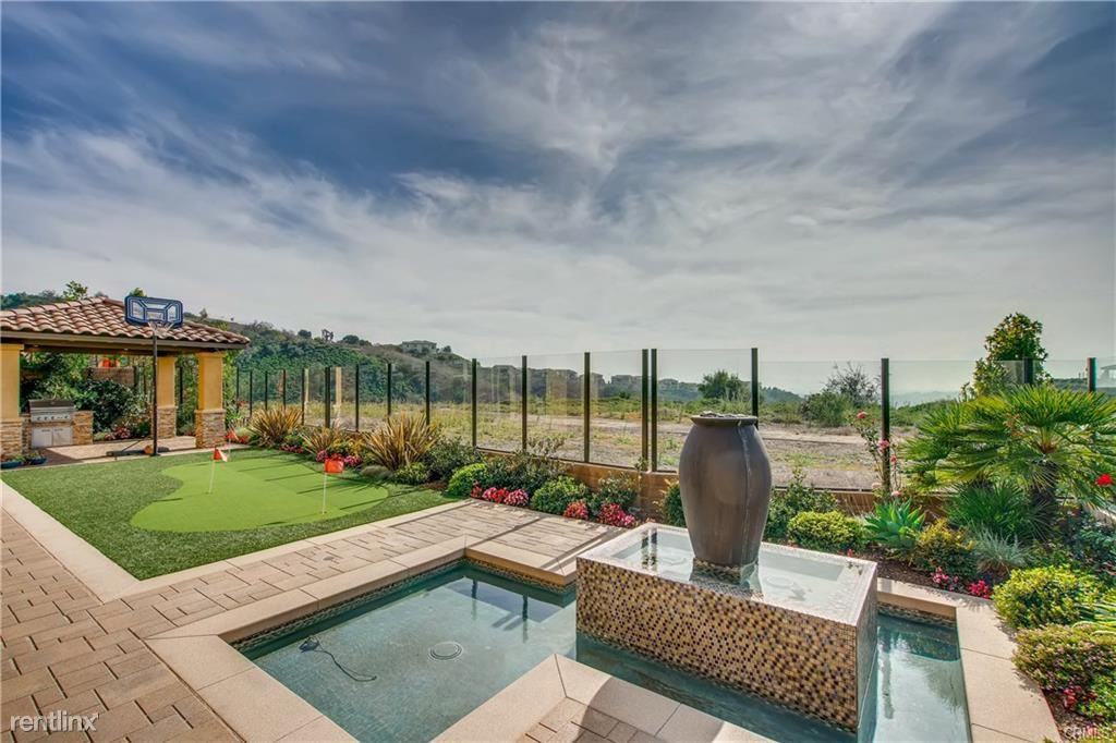 2420 E Mckittrick Pl - Photo 2 of 11