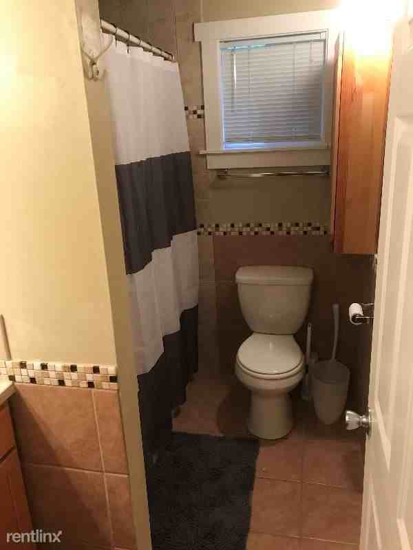 8009 190th St SW - Photo 3 of 8