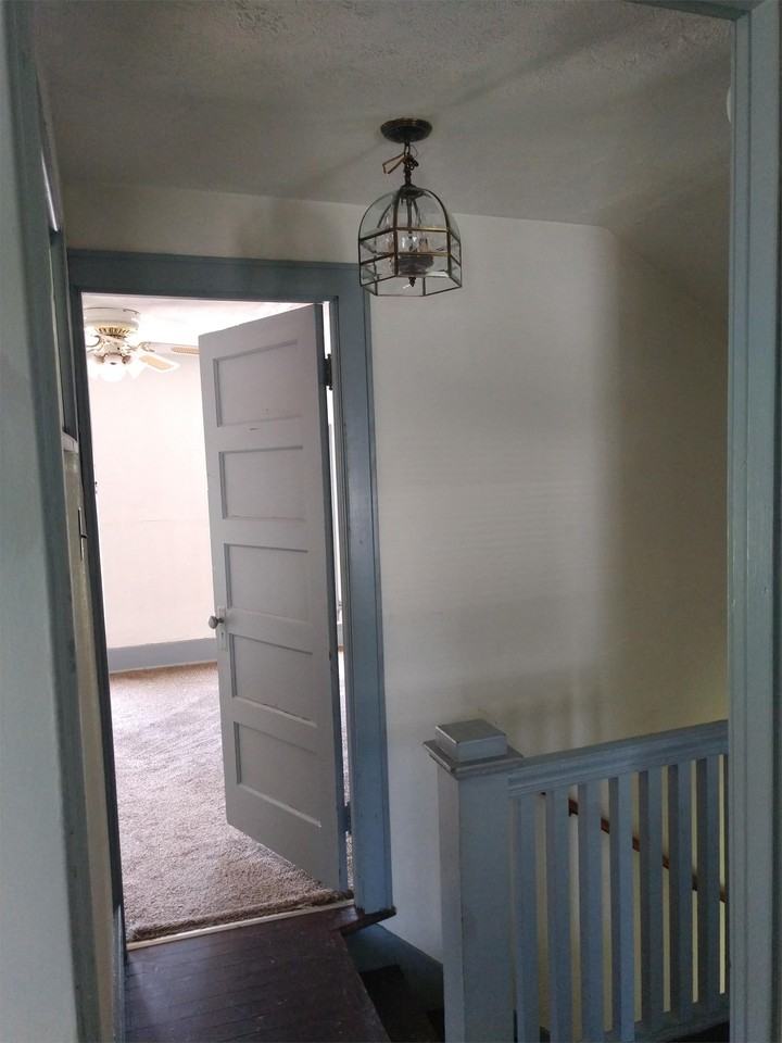 636 1st St - Photo 3 of 9