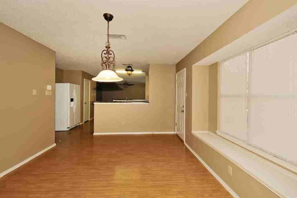 624 Teakwood Dr - Photo 3 of 23