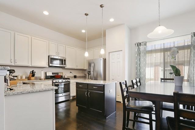 10655 W 154th St - Photo 3 of 10