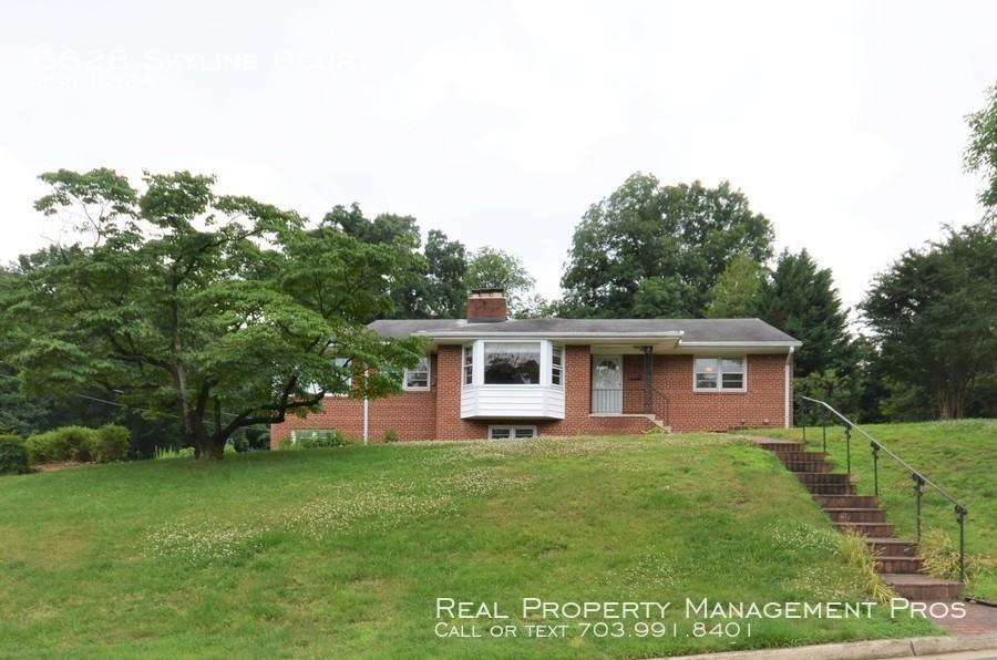 6628 Skyline Court - Photo 3 of 32