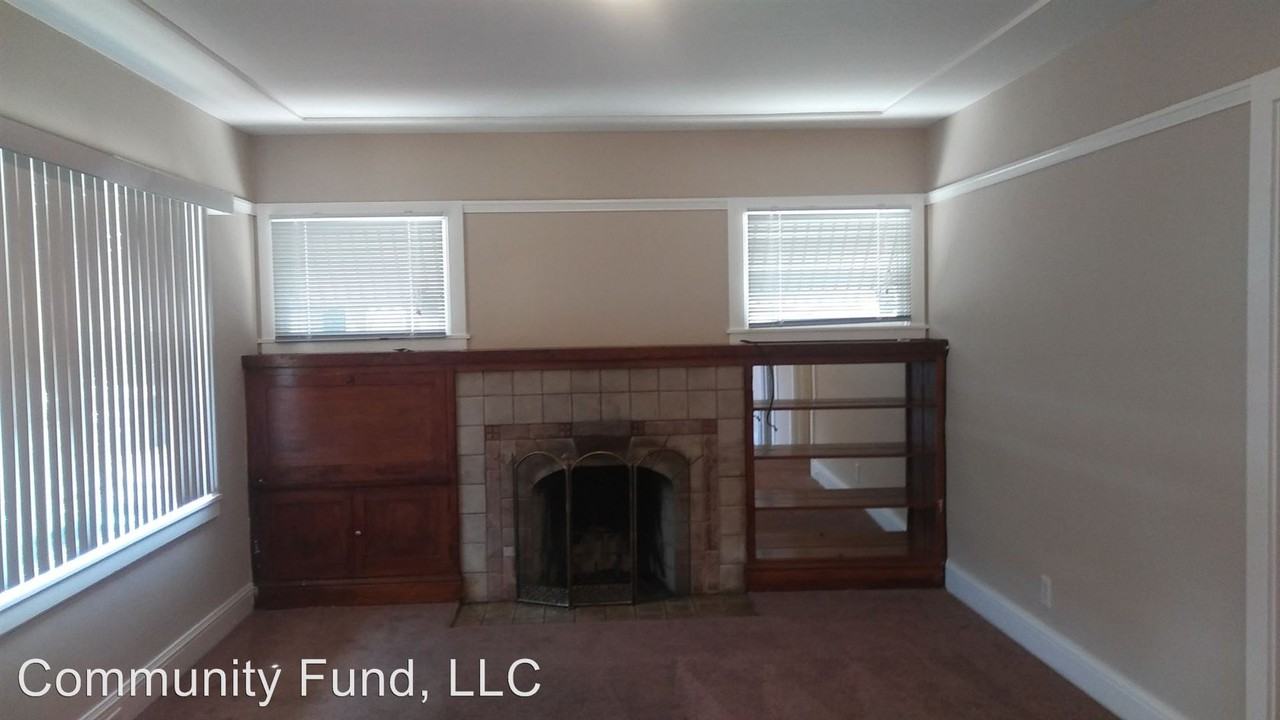 1865 66th Ave. - Photo 2 of 11