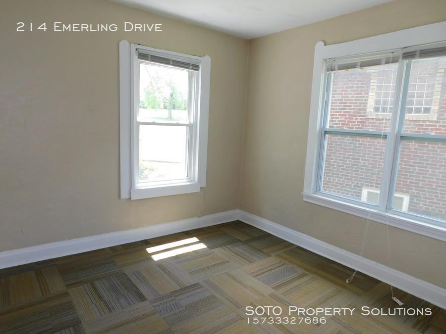 214 Emerling Dr - Photo 3 of 7