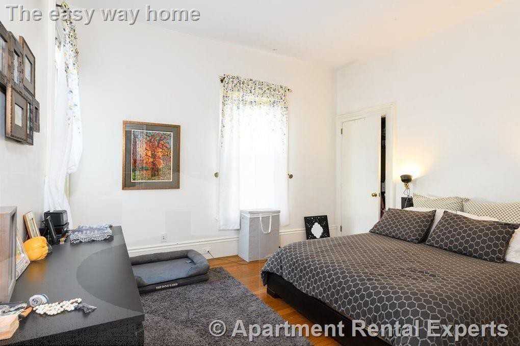 10 Day St - Photo 3 of 9