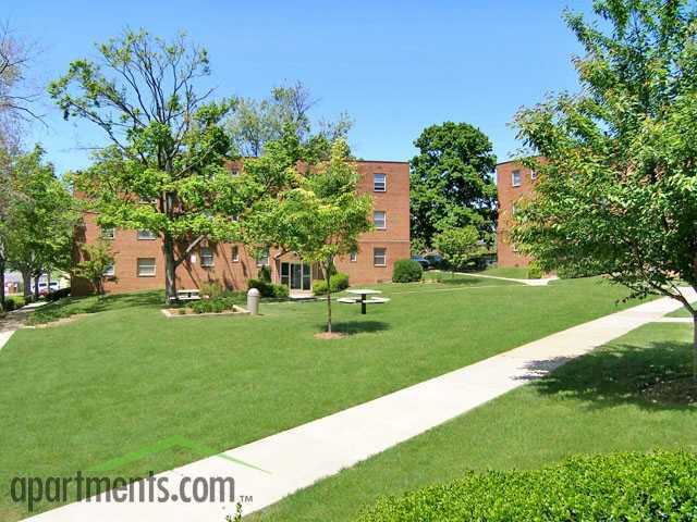 Seven Corners Apartments 6122 Willston Dr, Seven Corners, VA 22044