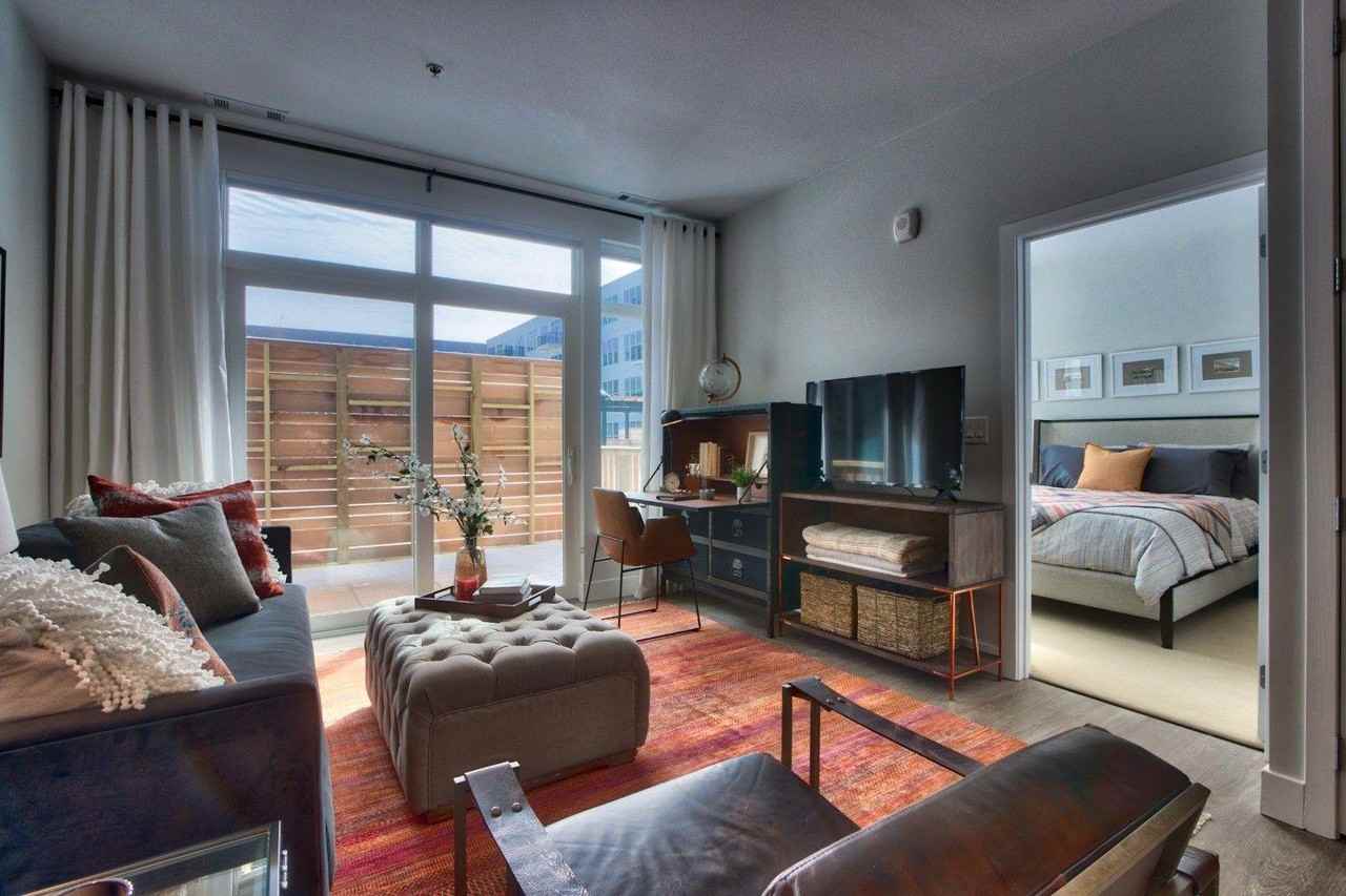 1690 Revere Beach Pkwy - Photo 3 of 8