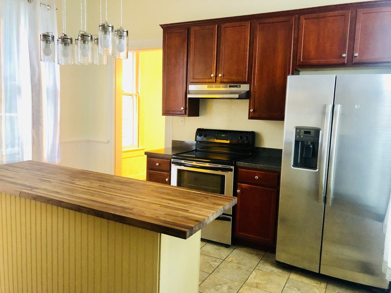 442 Court St #A - Photo 3 of 24