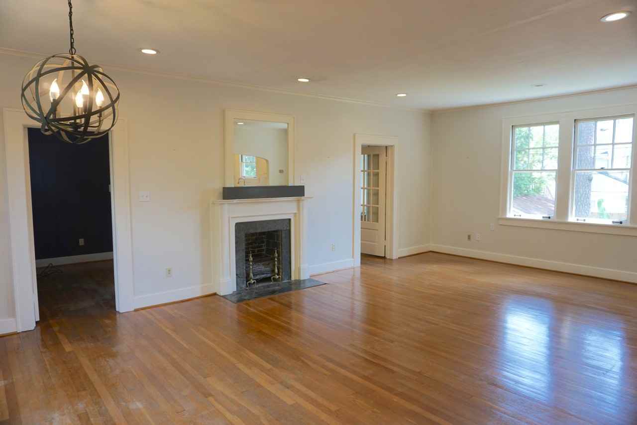 743 E 41st St - Photo 3 of 21