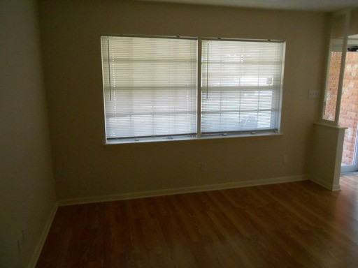 3949 Wedgway Dr - Photo 2 of 3