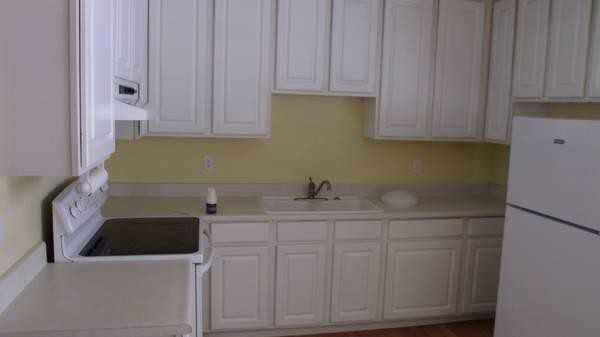 415 W Richmond Ave - Photo 3 of 5