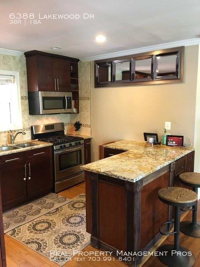 6388 Lakewood Dr - Photo 2 of 17