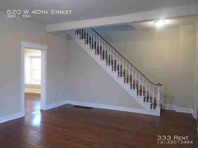 620 W 40th St - Photo 2 of 15