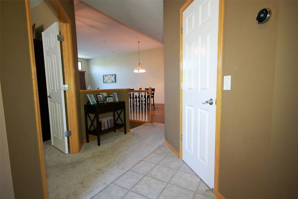 2322 Beech St W - Photo 3 of 41