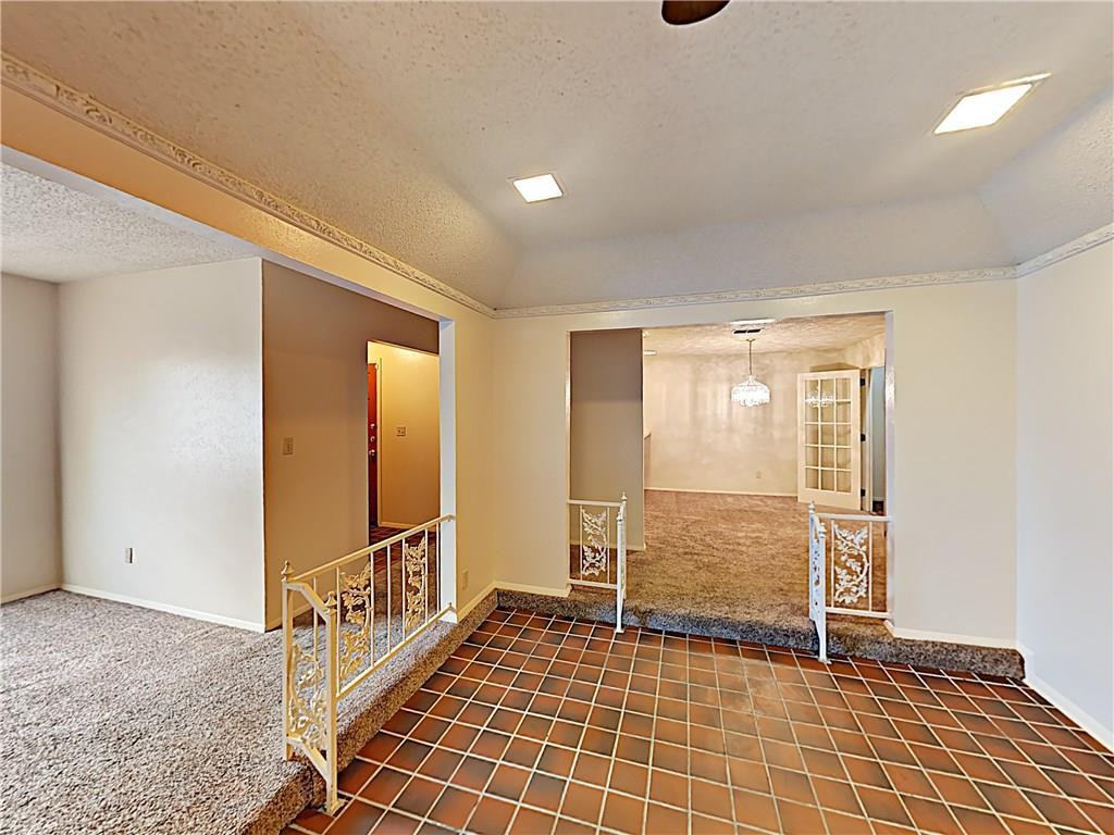 4523 Altamesa Blvd - Photo 2 of 16