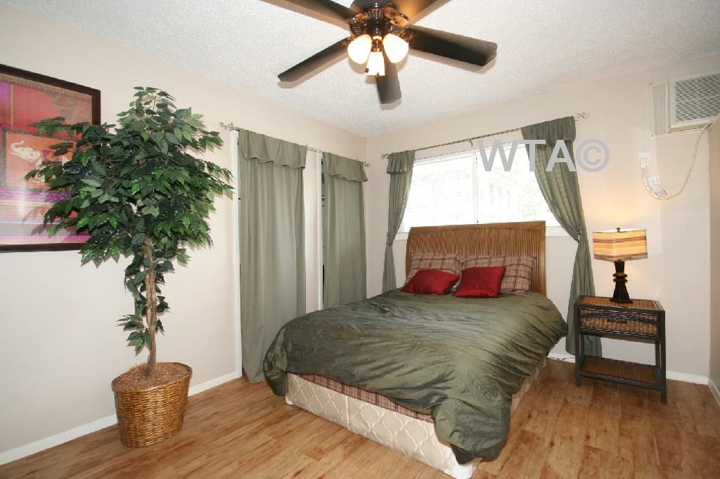 1616 West 6th Street - Photo 3 of 7
