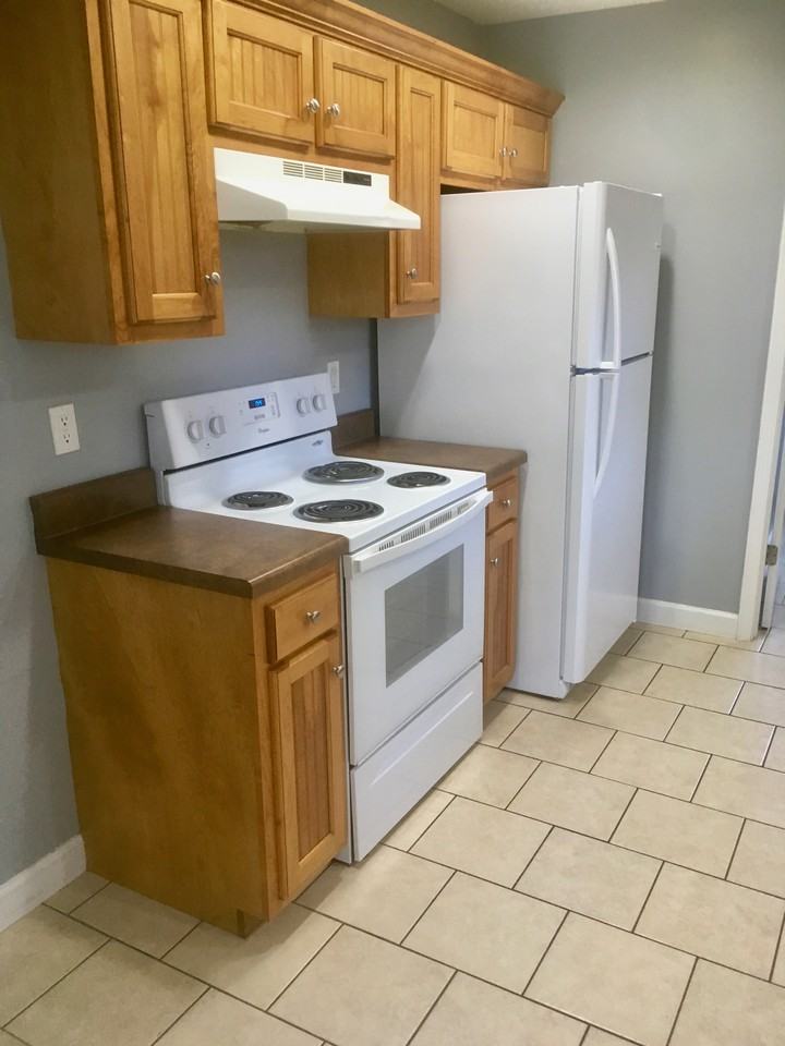 304 Chestnut Alley - Photo 2 of 4