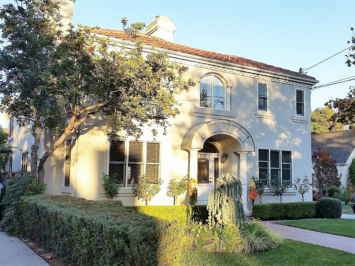 678 Morse St - Photo 2 of 25