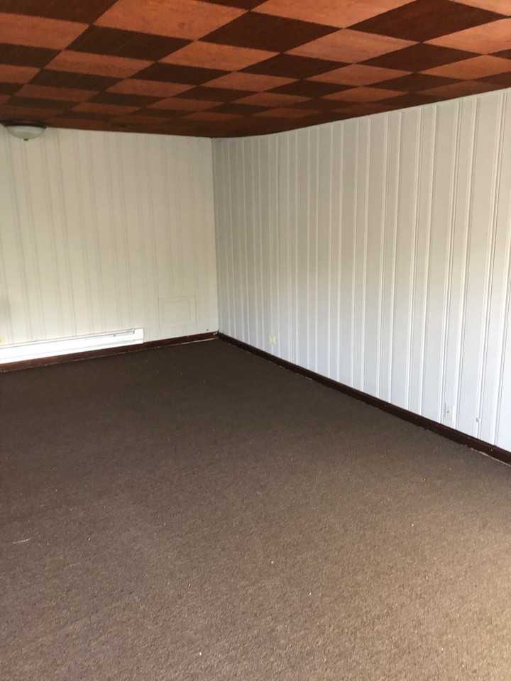 17258 Burnham Ave - Photo 2 of 12