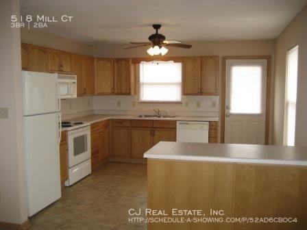 518 NW Mill Ct - Photo 3 of 7