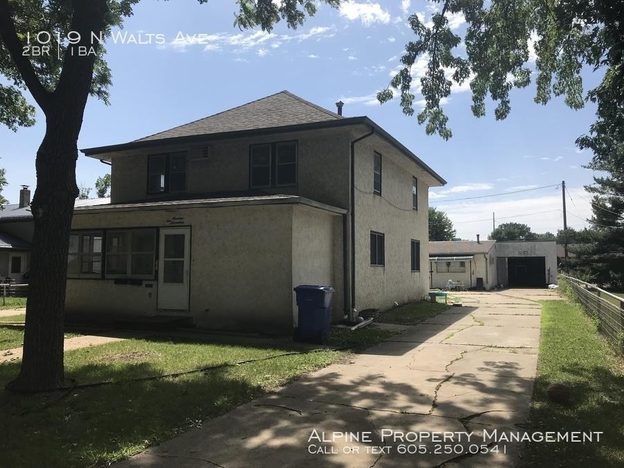 1019 N Walts Ave - Photo 3 of 19