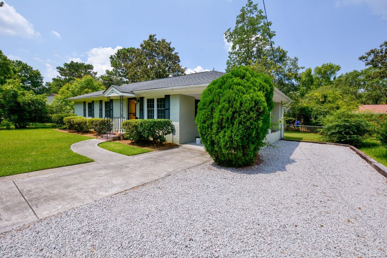 743 Magnolia Rd - Photo 3 of 25