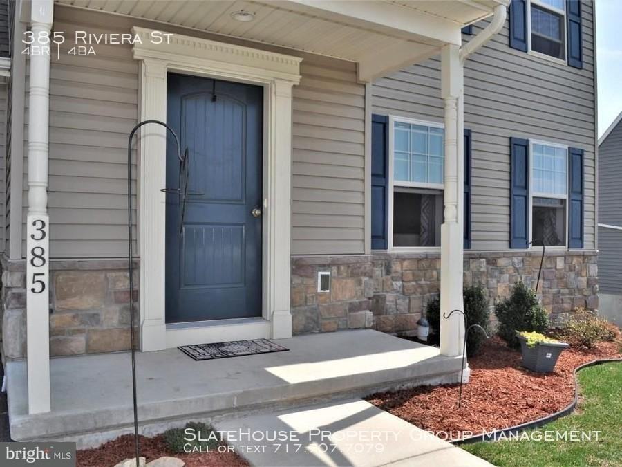 385 Riviera St - Photo 2 of 35