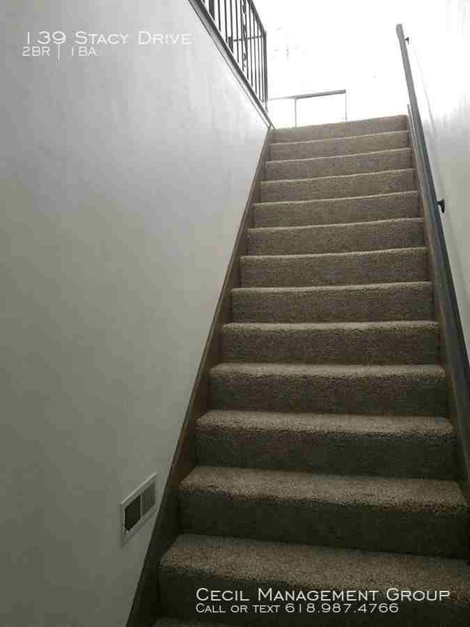 139 Stacy Dr - Photo 3 of 14